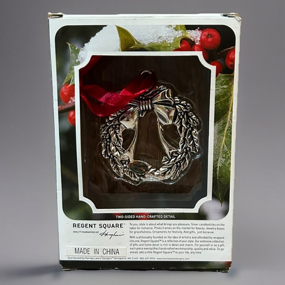 Regent Square Wreath Silver Plated Swarovski Crystals Christmas Ornament in Box - Picture 4 of 10